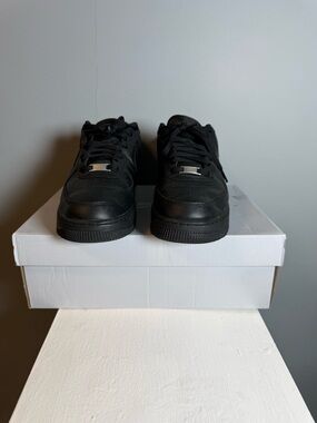 Men's All-Black Low-Top Casual Sneakers